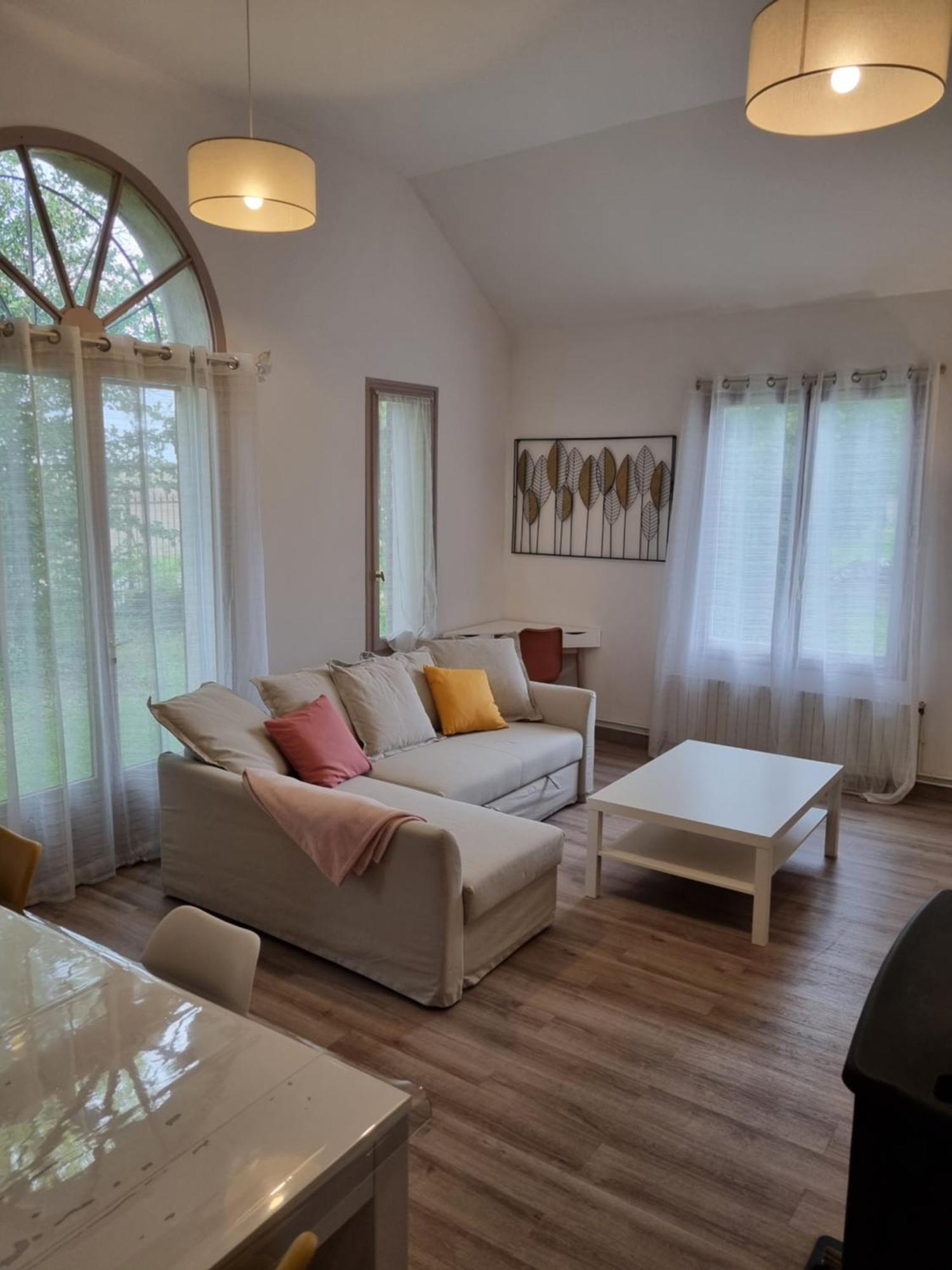 Gite Du Grand Frene Orrouy Ngoại thất bức ảnh